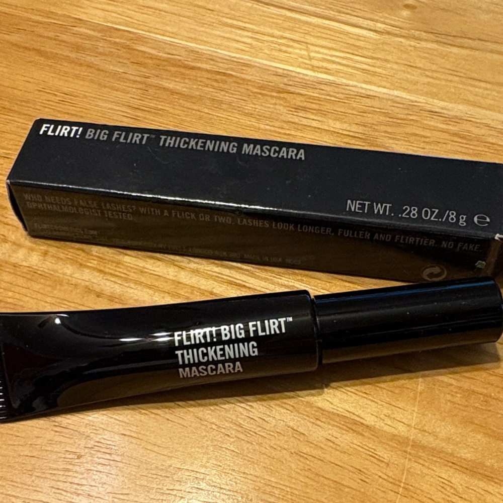 Big Flirt Thickening Mascara - Black